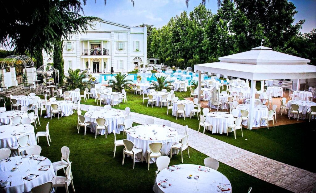 Brunch and Show Villa ReNoir Musica Live, a bordo piscina